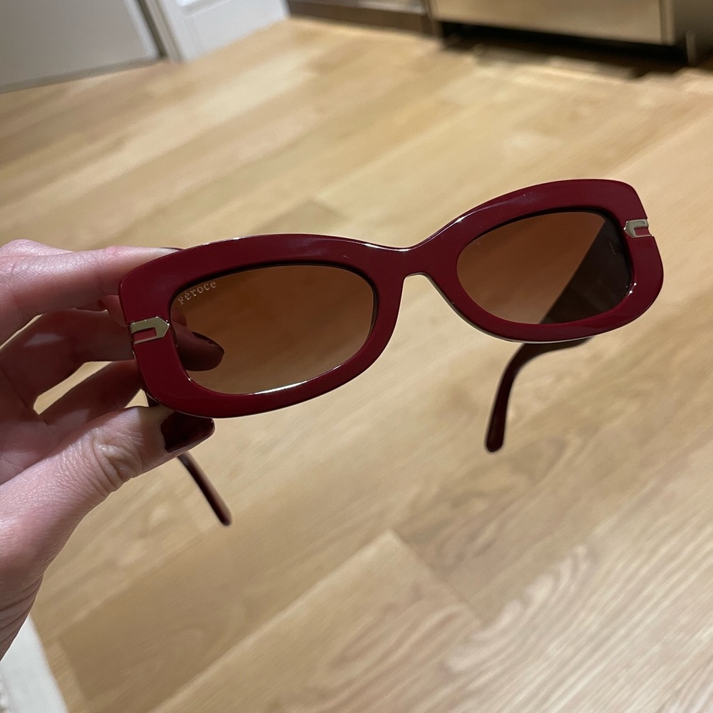 Brand new in box Féroce burgundy red sunglasses, Feroce